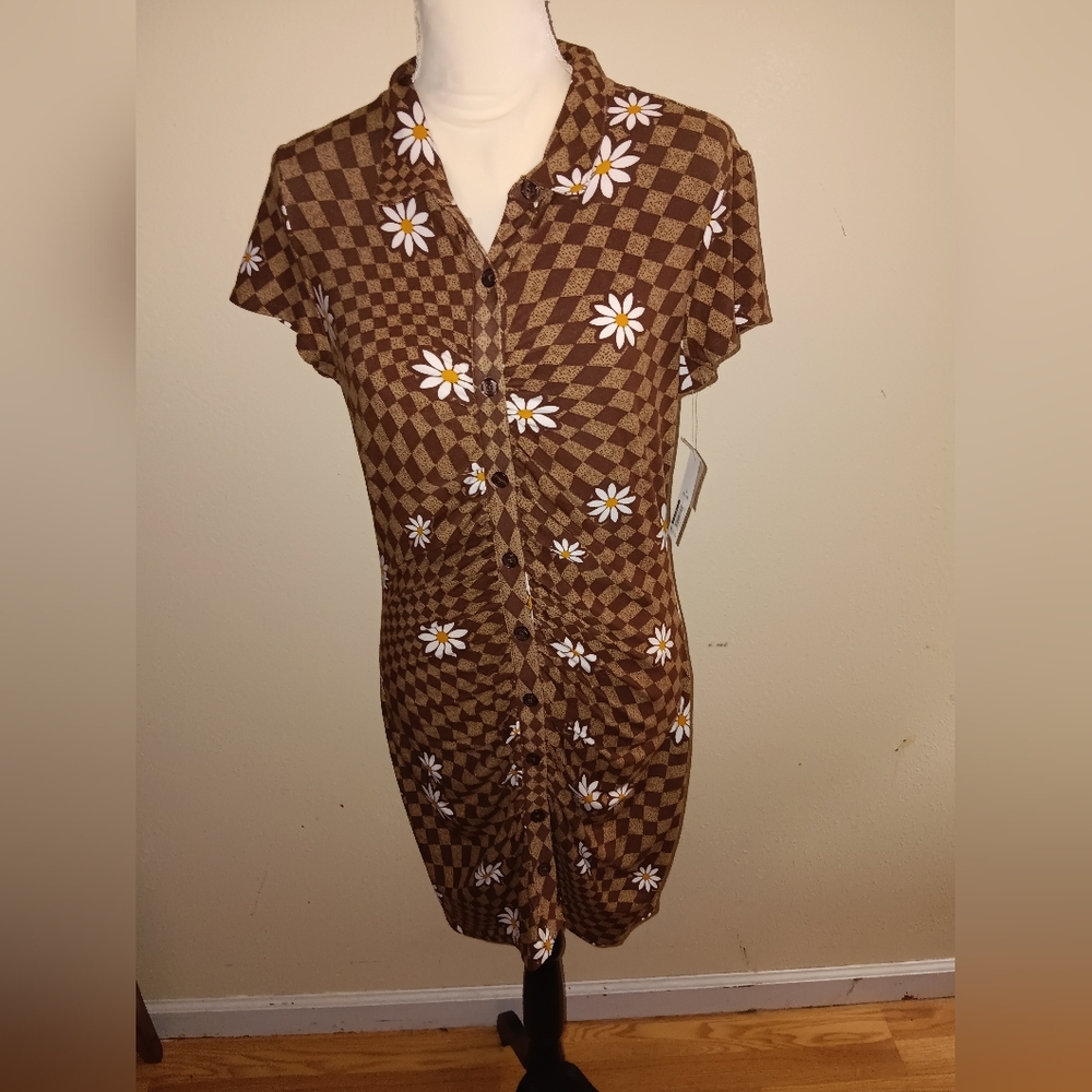 No Boundaries Super Soft Flower Dress Size Large NWT